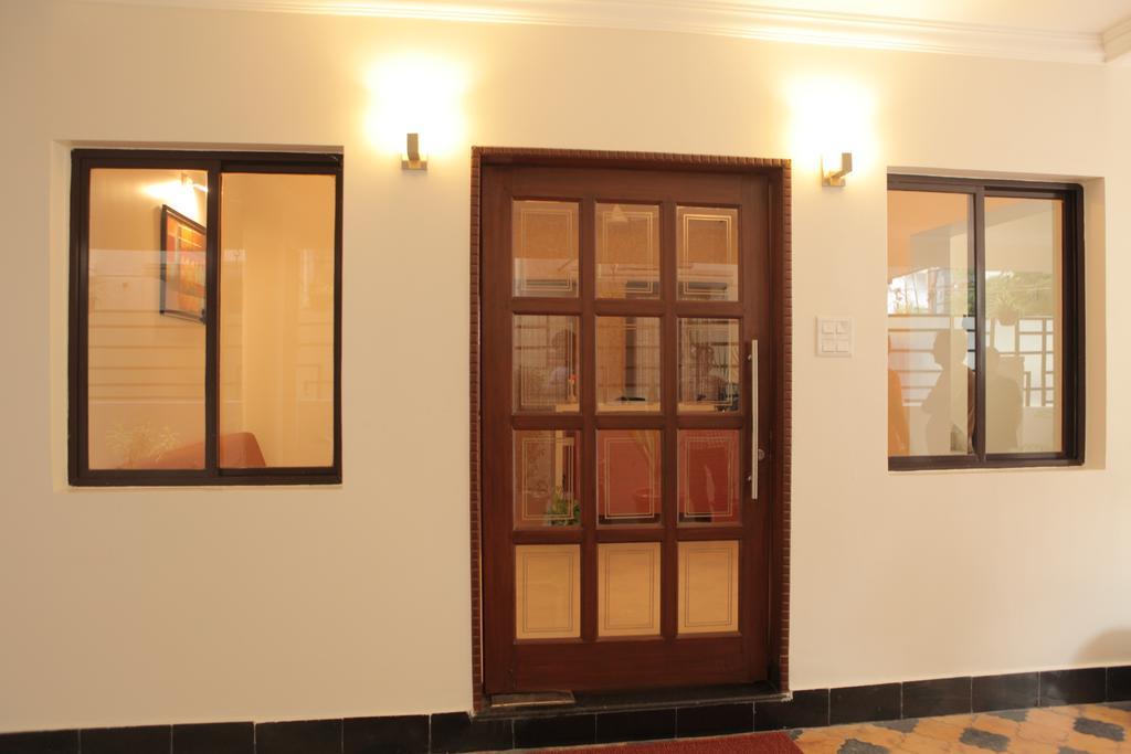 Hotel Our Nest Hyderabad Exterior foto